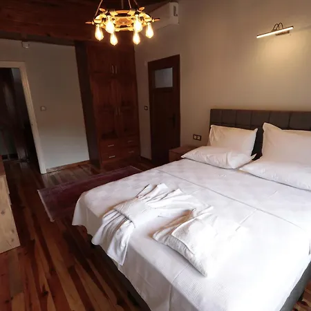 Ahsen ホームステイ セルチュク